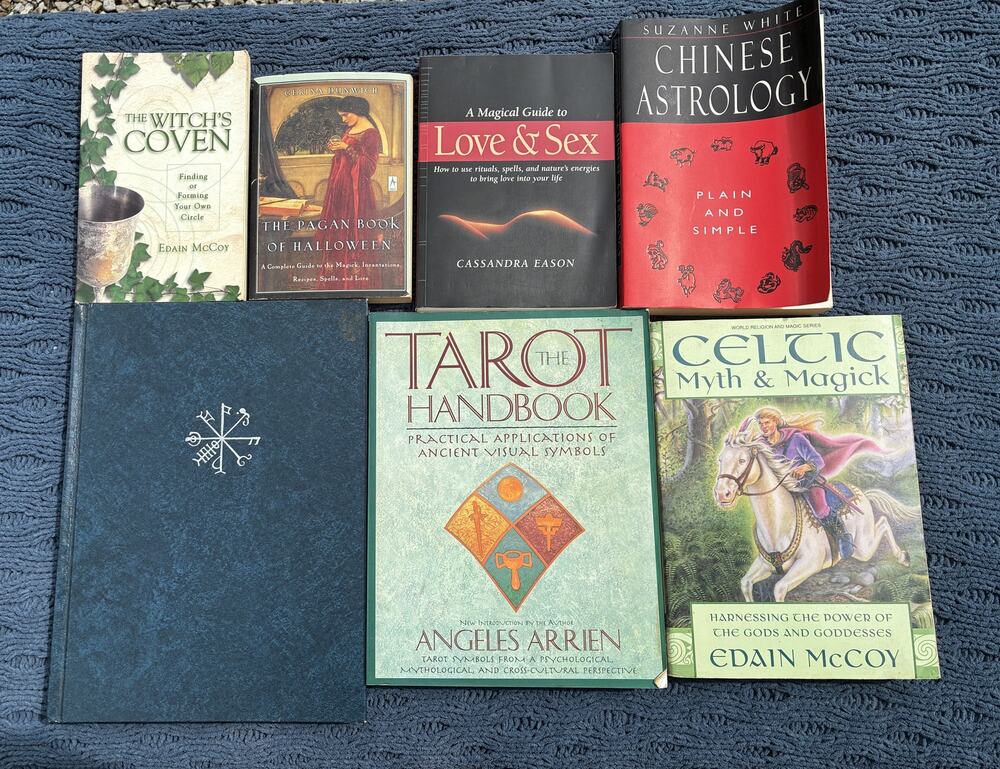 Occult / Witches Book Lot of 7 - Includes Tarot, Spells, Astrology, Celtic Magic